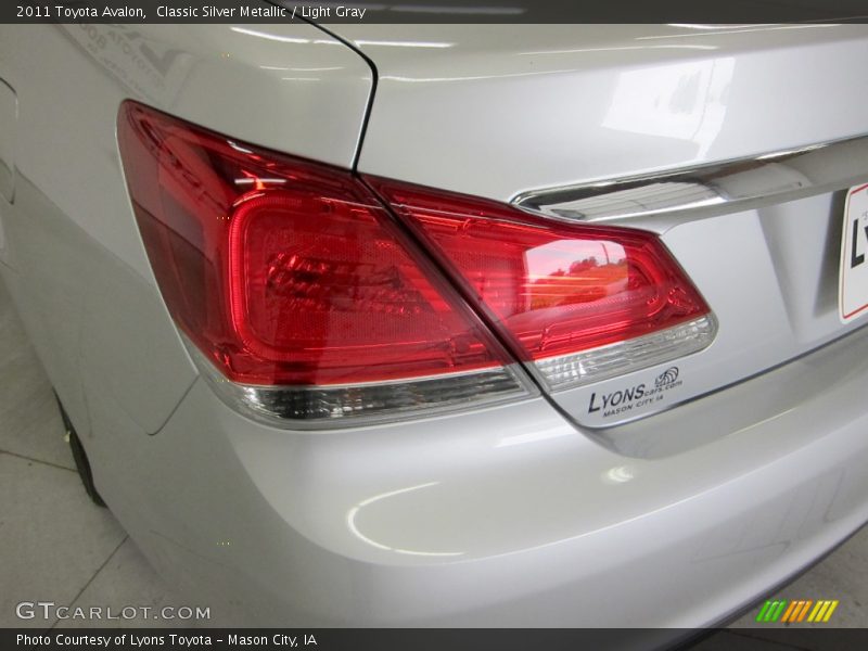 Classic Silver Metallic / Light Gray 2011 Toyota Avalon