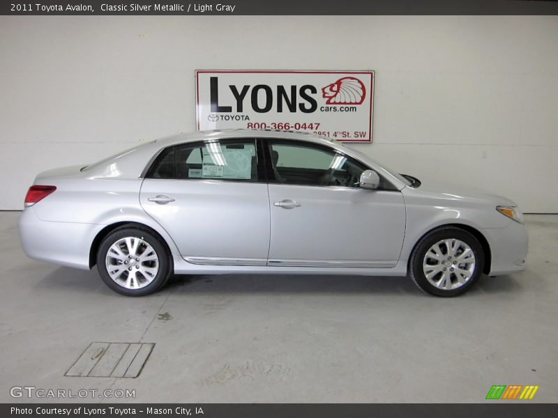Classic Silver Metallic / Light Gray 2011 Toyota Avalon