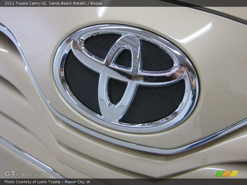 Sandy Beach Metallic / Bisque 2011 Toyota Camry LE