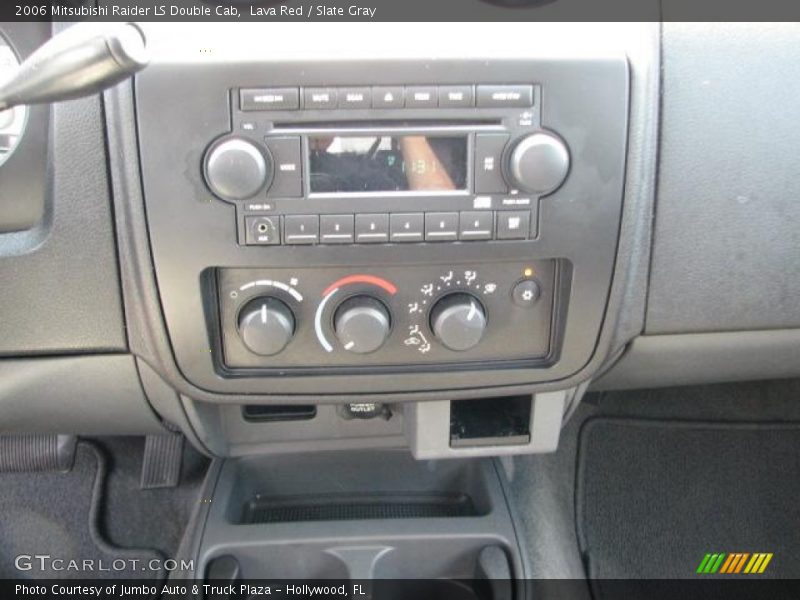 Controls of 2006 Raider LS Double Cab