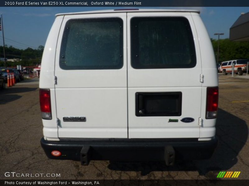 Oxford White / Medium Flint 2010 Ford E Series Van E250 XL Commericial