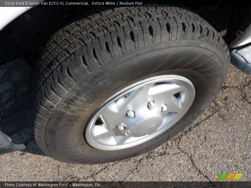 Oxford White / Medium Flint 2010 Ford E Series Van E250 XL Commericial