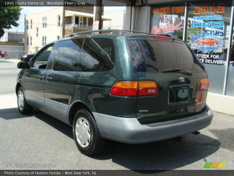 Woodland Pearl / Gray 1999 Toyota Sienna LE