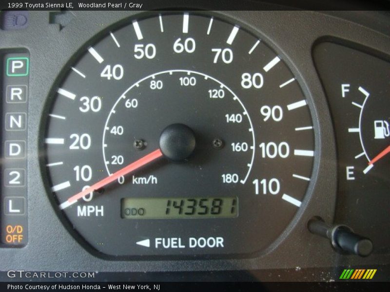 Woodland Pearl / Gray 1999 Toyota Sienna LE