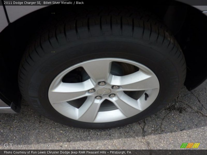 Billett Silver Metallic / Black 2011 Dodge Charger SE