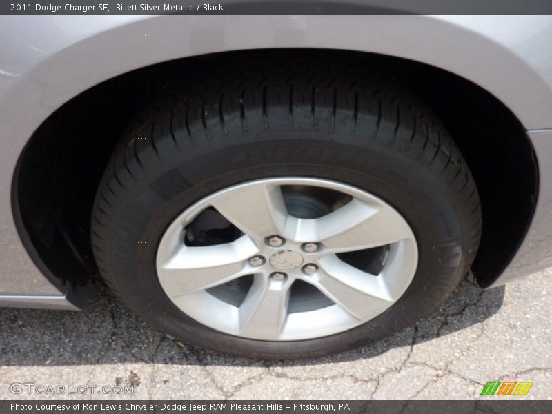 Billett Silver Metallic / Black 2011 Dodge Charger SE