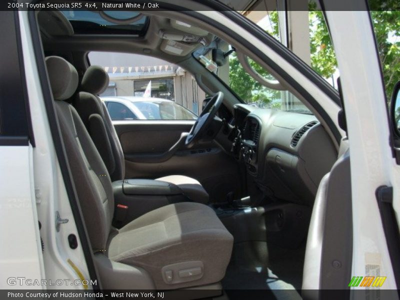Natural White / Oak 2004 Toyota Sequoia SR5 4x4