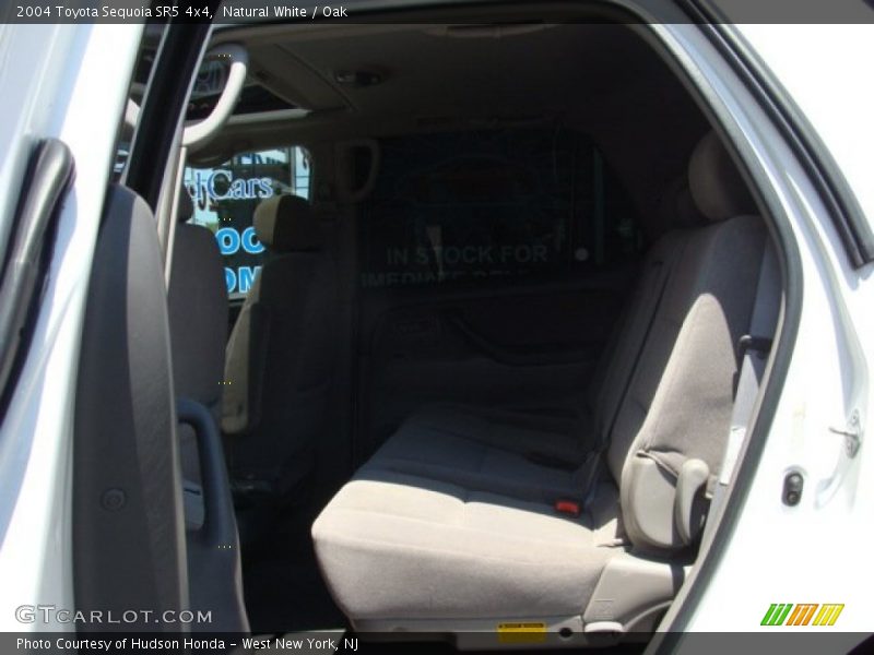 Natural White / Oak 2004 Toyota Sequoia SR5 4x4