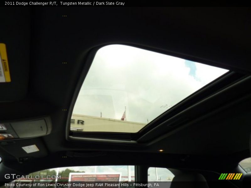 Sunroof of 2011 Challenger R/T