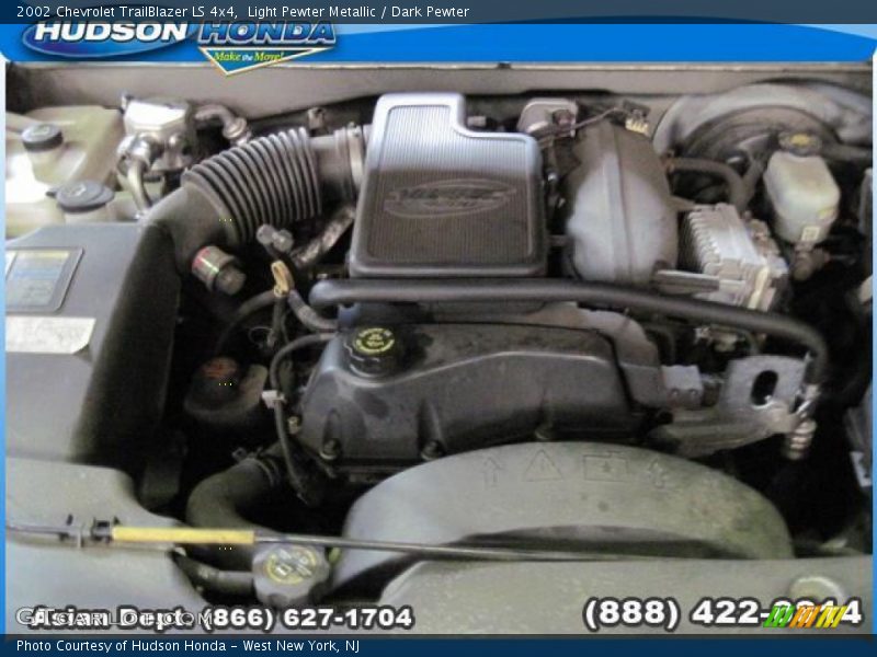 Light Pewter Metallic / Dark Pewter 2002 Chevrolet TrailBlazer LS 4x4