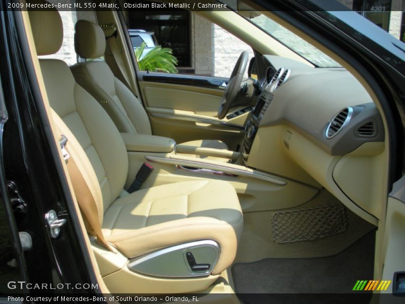  2009 ML 550 4Matic Cashmere Interior