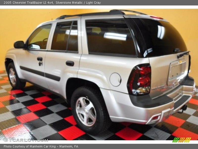 Silverstone Metallic / Light Gray 2005 Chevrolet TrailBlazer LS 4x4