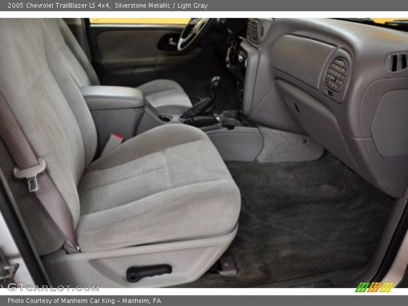 Silverstone Metallic / Light Gray 2005 Chevrolet TrailBlazer LS 4x4