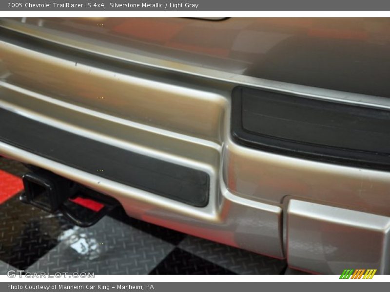 Silverstone Metallic / Light Gray 2005 Chevrolet TrailBlazer LS 4x4