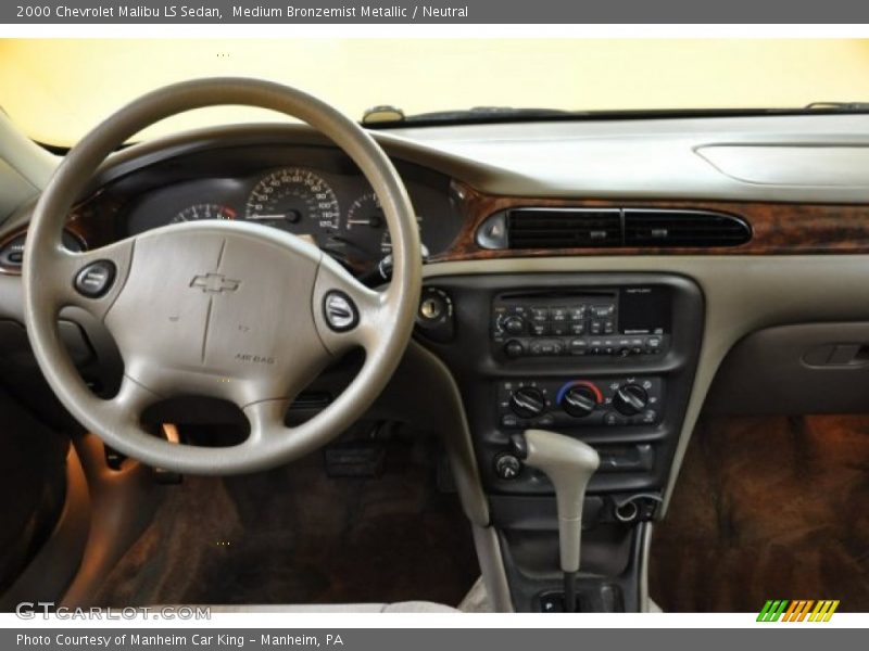 Medium Bronzemist Metallic / Neutral 2000 Chevrolet Malibu LS Sedan