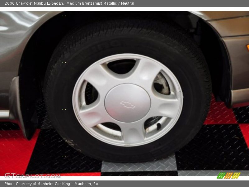 Medium Bronzemist Metallic / Neutral 2000 Chevrolet Malibu LS Sedan