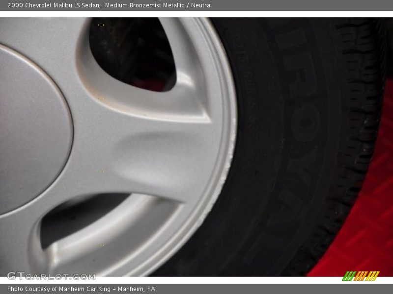 Medium Bronzemist Metallic / Neutral 2000 Chevrolet Malibu LS Sedan