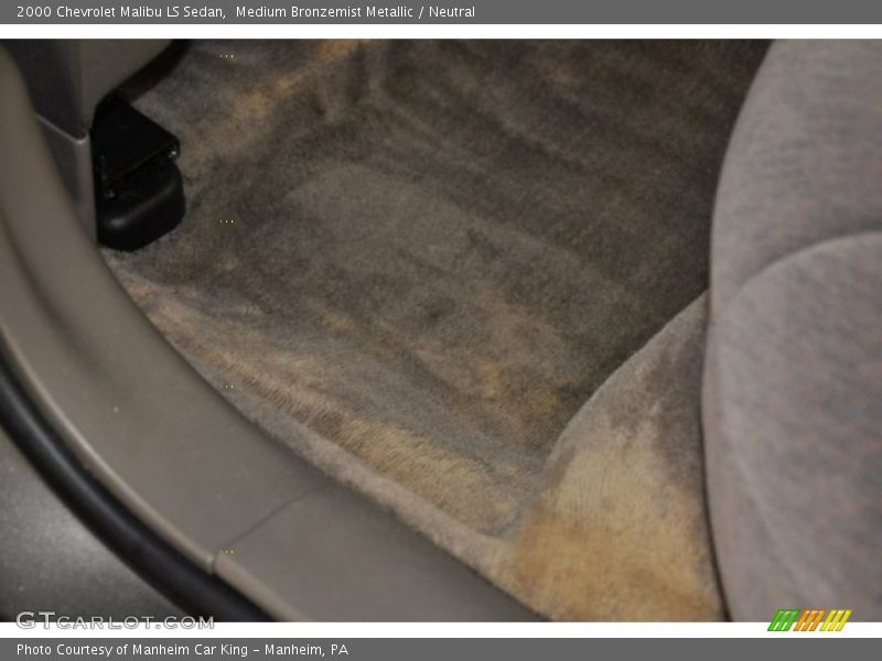 Medium Bronzemist Metallic / Neutral 2000 Chevrolet Malibu LS Sedan