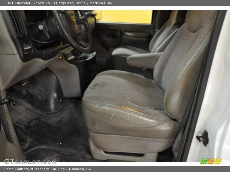 White / Medium Gray 2001 Chevrolet Express 2500 Cargo Van