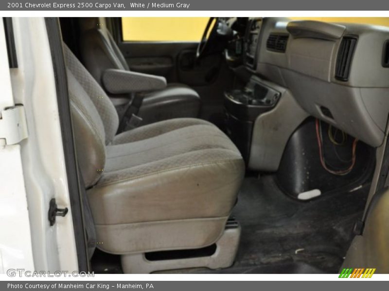 White / Medium Gray 2001 Chevrolet Express 2500 Cargo Van