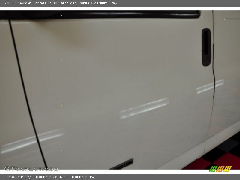 White / Medium Gray 2001 Chevrolet Express 2500 Cargo Van