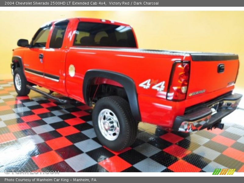 Victory Red / Dark Charcoal 2004 Chevrolet Silverado 2500HD LT Extended Cab 4x4