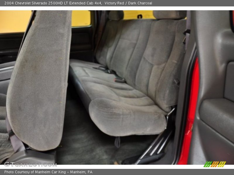 Victory Red / Dark Charcoal 2004 Chevrolet Silverado 2500HD LT Extended Cab 4x4