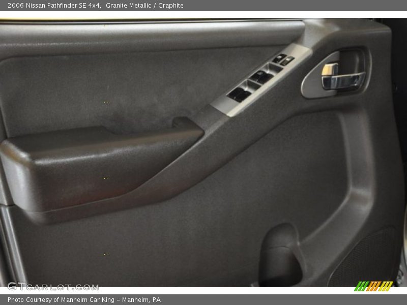 Granite Metallic / Graphite 2006 Nissan Pathfinder SE 4x4