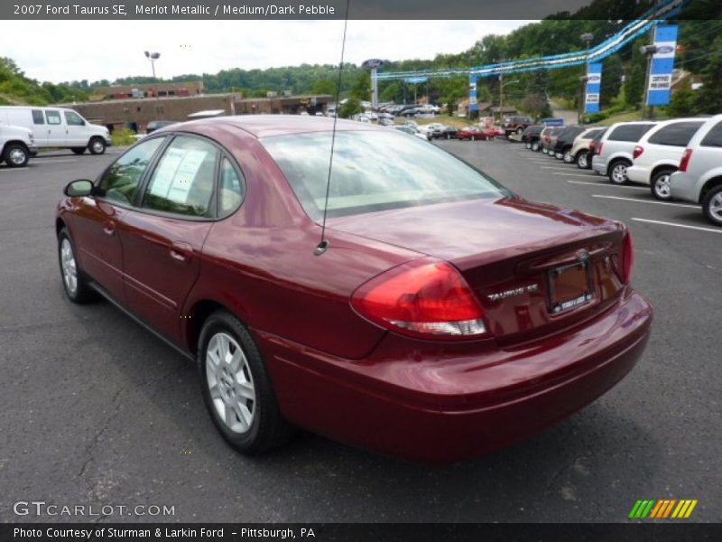 Merlot Metallic / Medium/Dark Pebble 2007 Ford Taurus SE