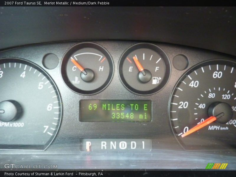 Merlot Metallic / Medium/Dark Pebble 2007 Ford Taurus SE