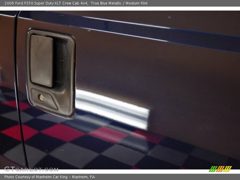 True Blue Metallic / Medium Flint 2006 Ford F350 Super Duty XLT Crew Cab 4x4