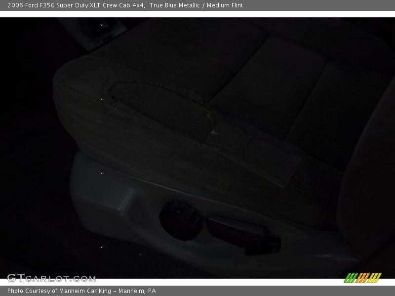 True Blue Metallic / Medium Flint 2006 Ford F350 Super Duty XLT Crew Cab 4x4