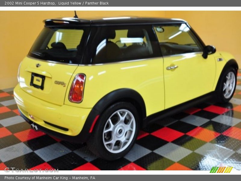 Liquid Yellow / Panther Black 2002 Mini Cooper S Hardtop