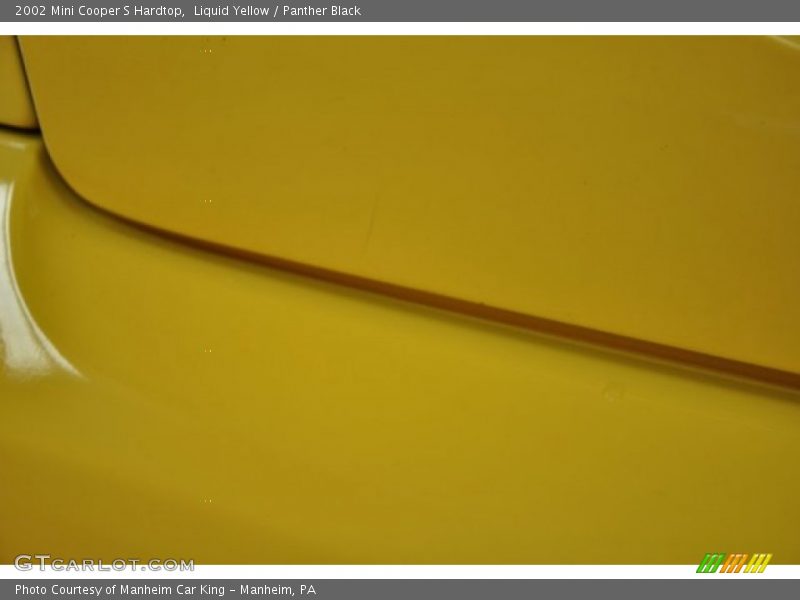 Liquid Yellow / Panther Black 2002 Mini Cooper S Hardtop