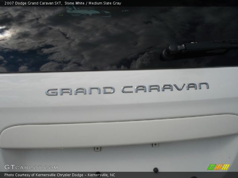Stone White / Medium Slate Gray 2007 Dodge Grand Caravan SXT