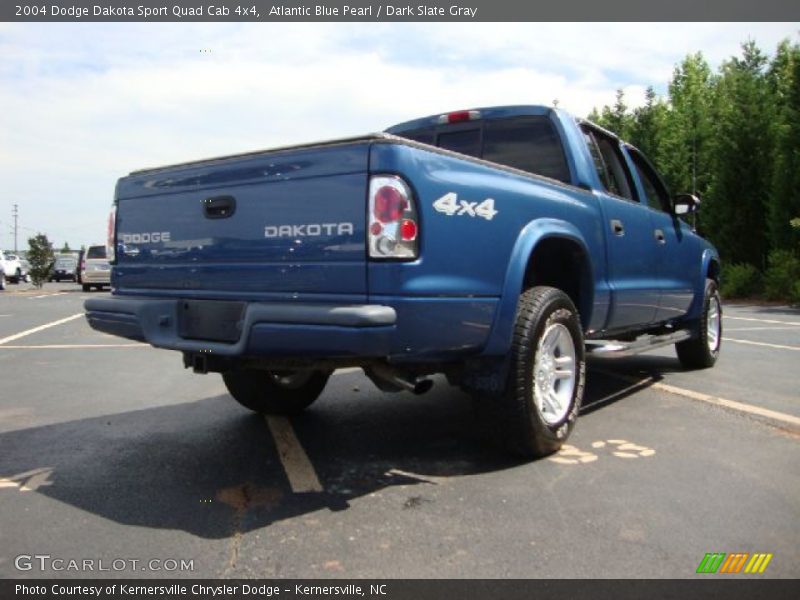 Atlantic Blue Pearl / Dark Slate Gray 2004 Dodge Dakota Sport Quad Cab 4x4