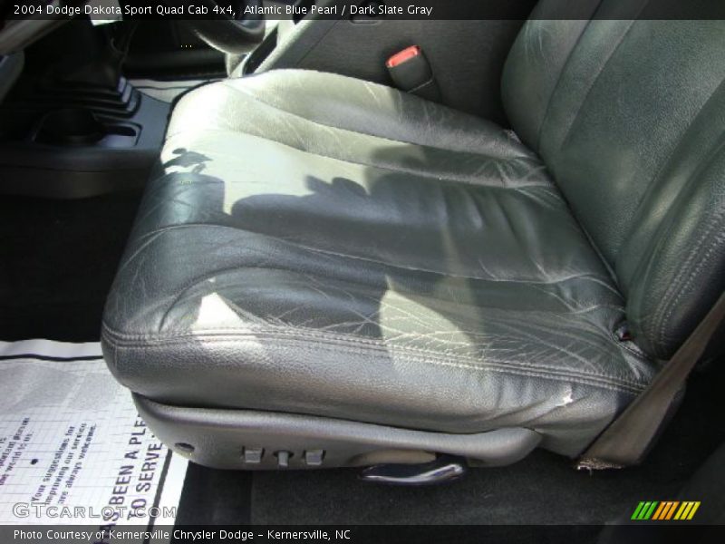 Atlantic Blue Pearl / Dark Slate Gray 2004 Dodge Dakota Sport Quad Cab 4x4