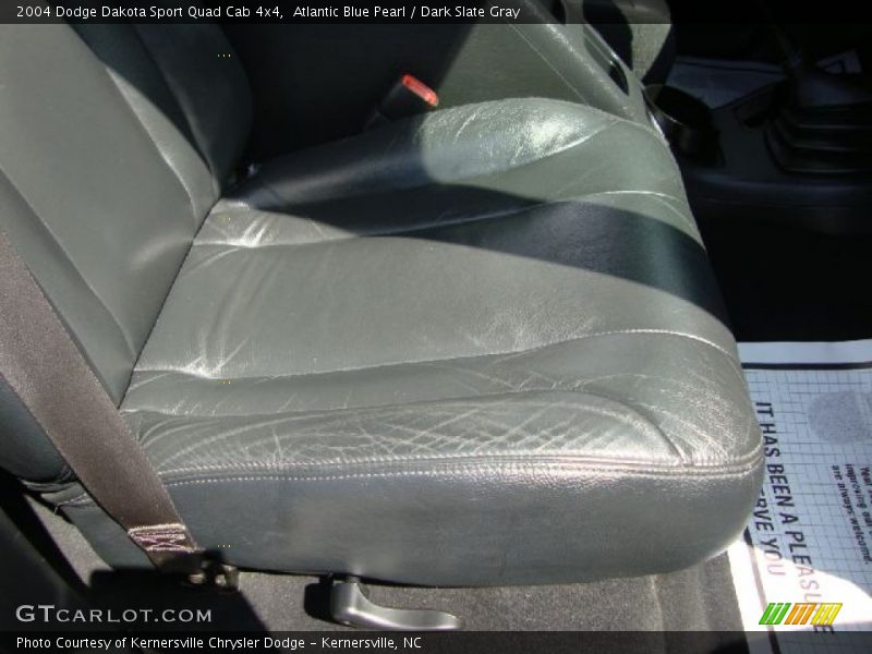 Atlantic Blue Pearl / Dark Slate Gray 2004 Dodge Dakota Sport Quad Cab 4x4