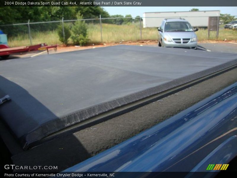 Atlantic Blue Pearl / Dark Slate Gray 2004 Dodge Dakota Sport Quad Cab 4x4
