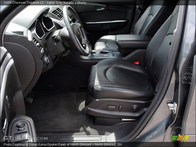 Cyber Gray Metallic / Ebony 2009 Chevrolet Traverse LT