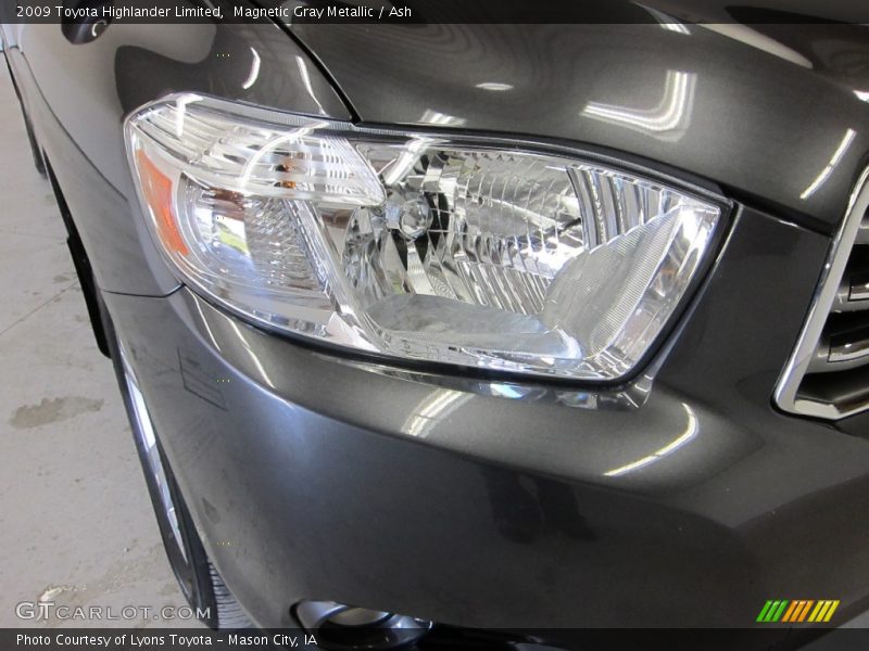 Magnetic Gray Metallic / Ash 2009 Toyota Highlander Limited