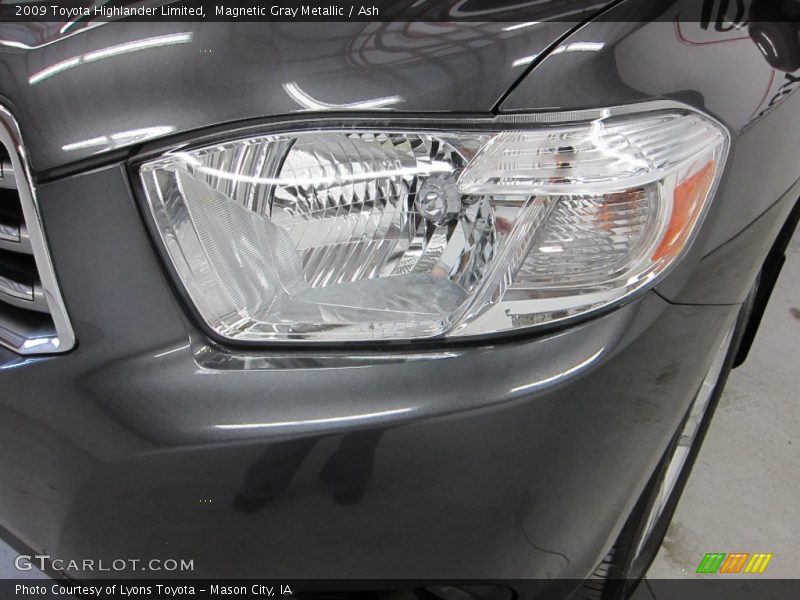 Magnetic Gray Metallic / Ash 2009 Toyota Highlander Limited