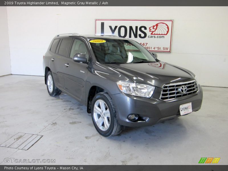 Magnetic Gray Metallic / Ash 2009 Toyota Highlander Limited