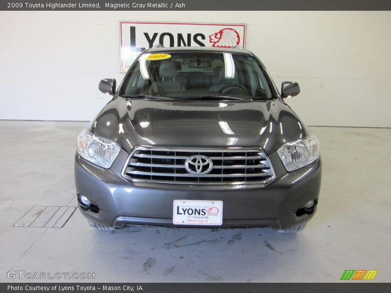 Magnetic Gray Metallic / Ash 2009 Toyota Highlander Limited