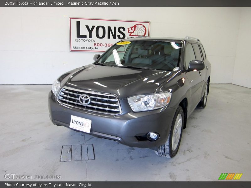 Magnetic Gray Metallic / Ash 2009 Toyota Highlander Limited