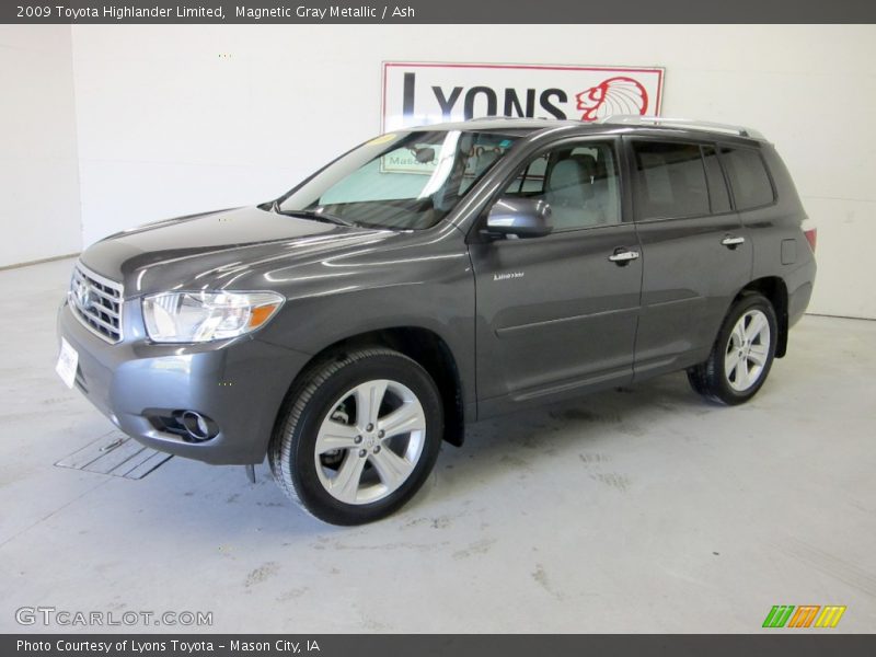 Magnetic Gray Metallic / Ash 2009 Toyota Highlander Limited