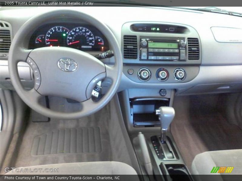 Lunar Mist Metallic / Gray 2005 Toyota Camry LE