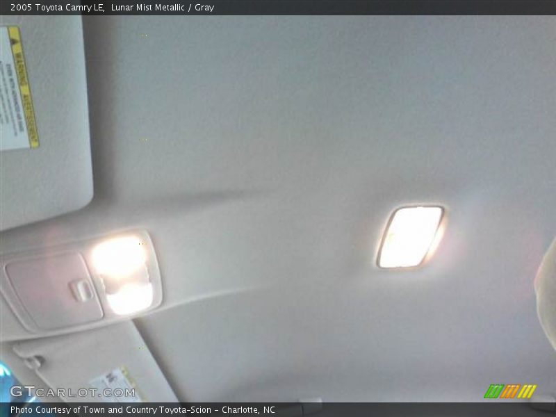 Lunar Mist Metallic / Gray 2005 Toyota Camry LE