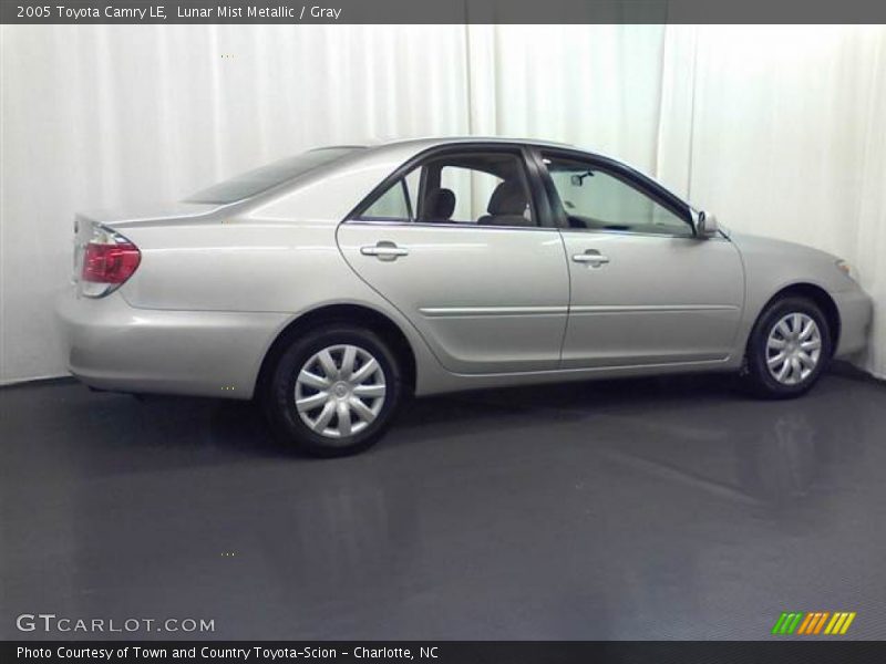 Lunar Mist Metallic / Gray 2005 Toyota Camry LE