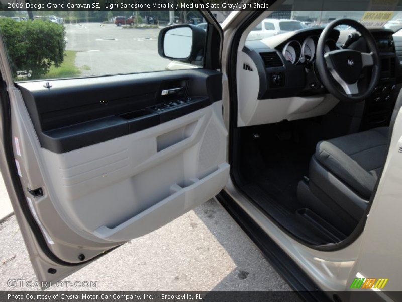 Light Sandstone Metallic / Medium Slate Gray/Light Shale 2009 Dodge Grand Caravan SE